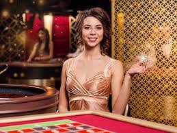 66Fortune Myanmar Lottery ဂိမ်းများ — 4D 6D Fast Lottery ဝင်ကြေး ထပ်ထည့်နေသောမြင်ကွင်း